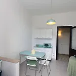 Sacconi Flat شقة *