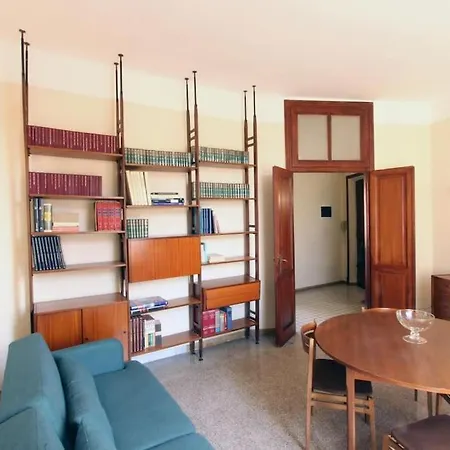 Sacconi Flat روما